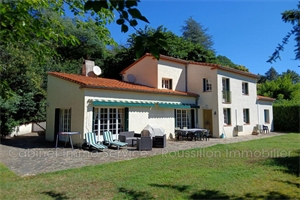 villa à la vente -   66150  ARLES SUR TECH, surface 152 m2 vente villa - UBI449209904